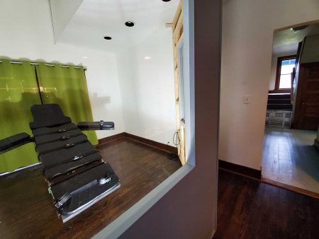 ‘a tacit agreement’ by Michael Casselli ’87 reviewed by AEQAI